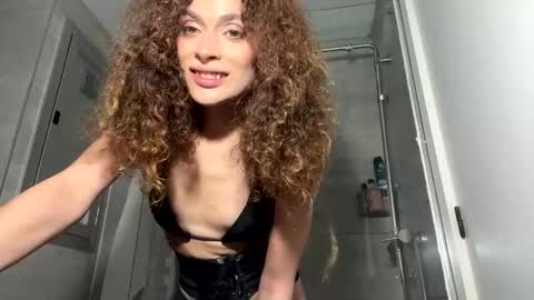 Maya transgirl online show from 01.07.26