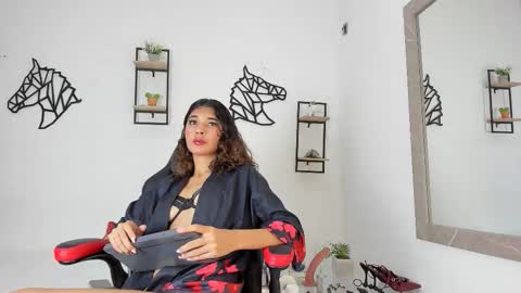 maya_deluxe online show from 09.15.25