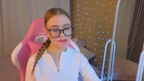 Maya online show from 01.17.25