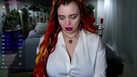 Maya Mils online show from 01.01.25