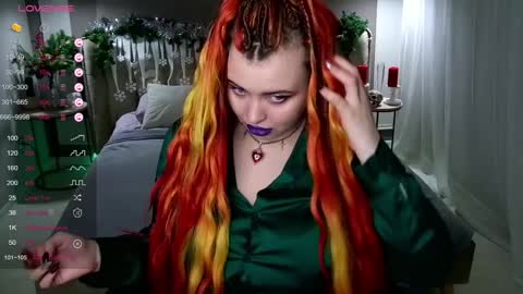 Maya Mils online show from 01.05.25