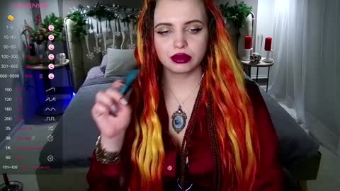 Maya Mils online show from 01.06.25