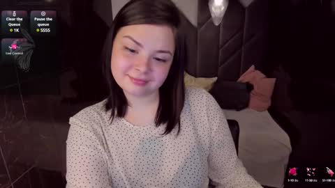 Snapshot of maya_muse chatting on 03.05.25 Woman online show from 03.05.25