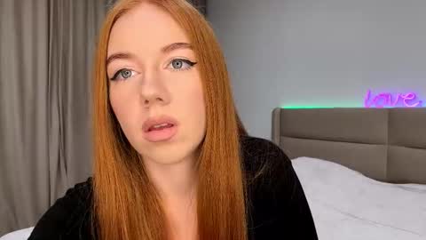 Snapshot of mayaandlola chatting on 10.14.25 Maya Lola online show from 10.14.25
