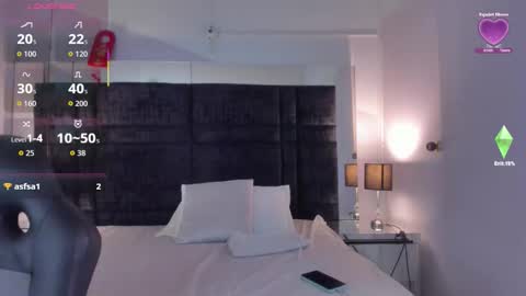 Snapshot of mayacurvy chatting on 11.13.25 MAY online show from 11.13.25