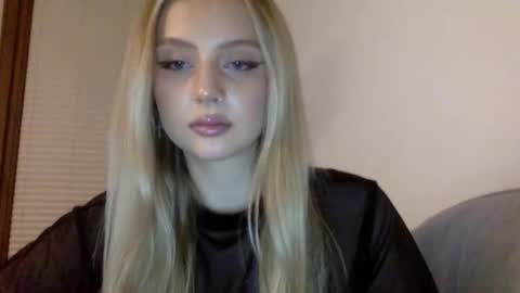 mayaflirt online show from 03.25.26