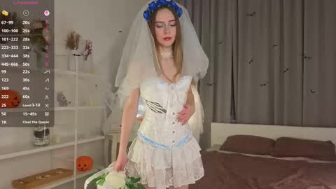 Snapshot of mayagreet chatting on 10.31.25 My name is Kara online show from 10.31.25