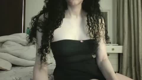 Snapshot of mayamiaxoxo chatting on 10.08.25 mayamiaxoxo online show from 10.08.25