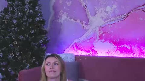 Snapshot of mayarayy chatting on 01.18.26 M A Y A online show from 01.18.26