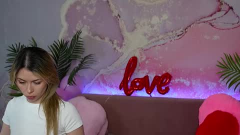 Snapshot of mayarayy chatting on 02.23.26 M A Y A online show from 02.23.26