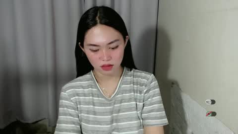 Snapshot of mayasally_ chatting on 12.22.24 mayasally_ online show from 12.22.24