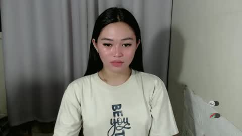 Snapshot of mayasally_ chatting on 01.10.25 mayasally_ online show from 01.10.25