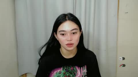 Snapshot of mayasally_ chatting on 02.08.25 mayasally_ online show from 02.08.25