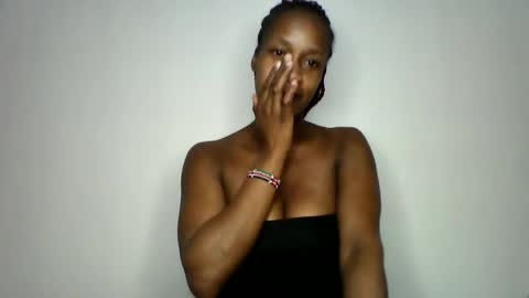 Snapshot of mayasmiley_ chatting on 07.01.26 prettydoll online show from 07.01.26