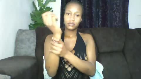 Snapshot of mayasmiley_ chatting on 07.30.26 prettydoll online show from 07.30.26