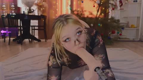 Snapshot of mayaster chatting on 01.26.25 Maya online show from 01.26.25