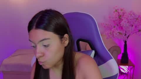 Maya Vexx online show from 06.03.26