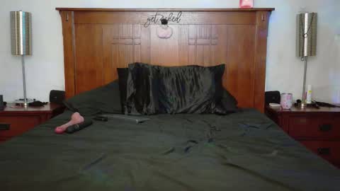 maybeyourgirlnextdoor online show from 01.16.26