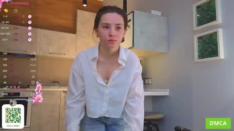 Snapshot of maydacarls chatting on 10.12.25 My name Casey online show from 10.12.25