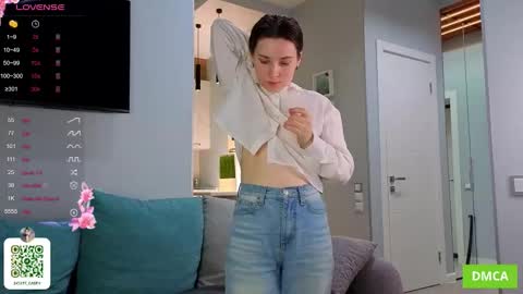 Snapshot of maydacarls chatting on 10.16.25 My name Casey online show from 10.16.25