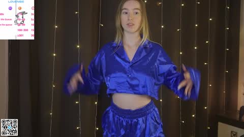 Violet online show from 12.30.24