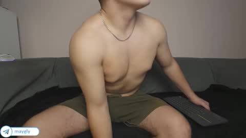 Snapshot of maygly chatting on 09.20.25 Slava and Alextatto online show from 09.20.25