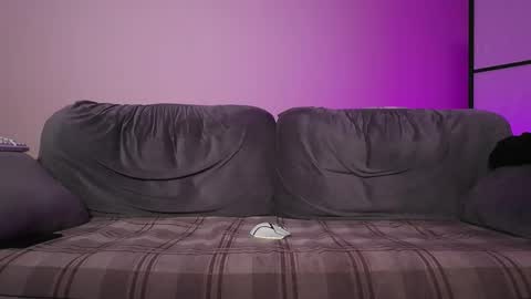 Snapshot of maygly chatting on 10.28.25 Slava and Alextatto online show from 10.28.25