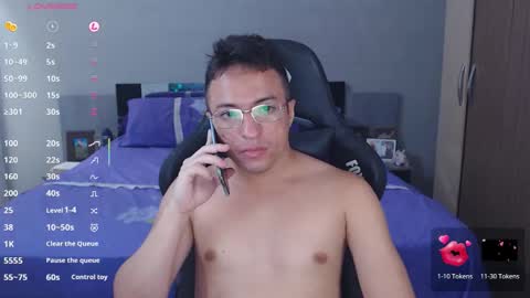 Snapshot of mayke1996 chatting on 01.06.26 Mayke online show from 01.06.26