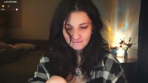 Snapshot of maymary_ chatting on 11.08.25 Mary . online show from 11.08.25