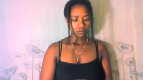 Snapshot of mayrah5 chatting on 01.31.25 mayrah online show from 01.31.25