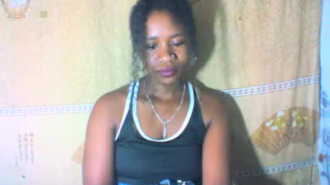 Snapshot of mayrah5 chatting on 03.02.25 mayrah online show from 03.02.25