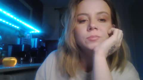 Mayra online show from 10.08.25