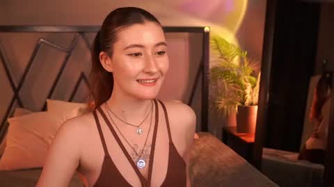 Snapshot of mayshawty chatting on 06.20.26 May online show from 06.20.26