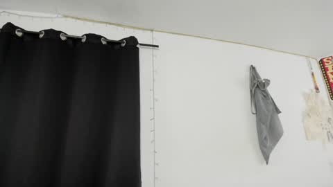 Snapshot of mazikeen_18 chatting on 12.09.24 mazikeen_18 online show from 12.09.24