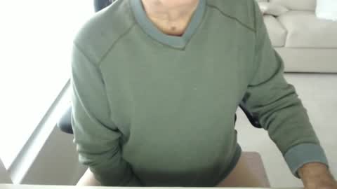 Snapshot of mbeastie chatting on 12.23.24 Beastie online show from 12.23.24