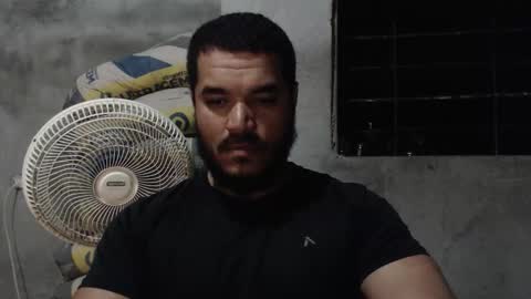 Snapshot of mcgregor_sexhot chatting on 10.23.25 Mcgregor online show from 10.23.25