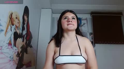 Snapshot of mckennahot303av chatting on 12.31.24 mackenna av online show from 12.31.24