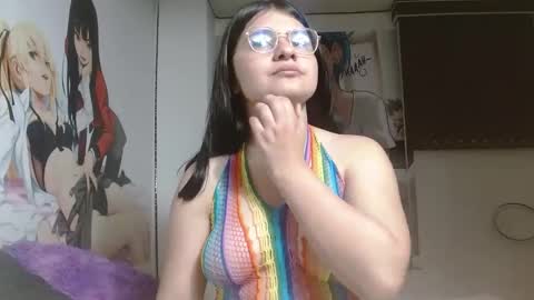 Snapshot of mckennahot303av chatting on 02.25.25 mackenna av online show from 02.25.25