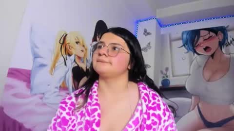 Snapshot of mckennahot303av chatting on 10.25.25 mackenna av online show from 10.25.25