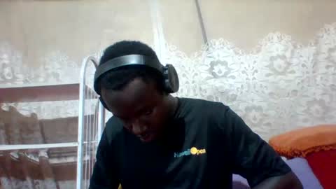 Snapshot of mclntz_bbc chatting on 02.08.25 mclntz_bbc online show from 02.08.25