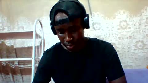 Snapshot of mclntz_bbc chatting on 02.15.25 mclntz_bbc online show from 02.15.25