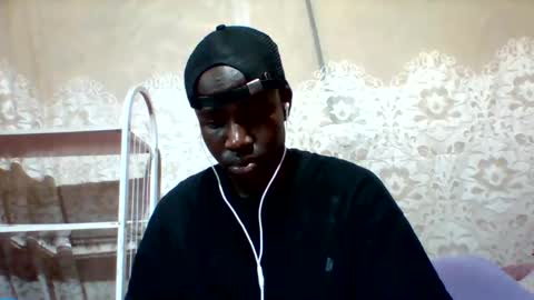 Snapshot of mclntz_bbc chatting on 02.21.25 mclntz_bbc online show from 02.21.25