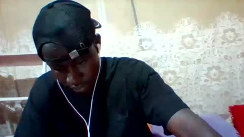 Snapshot of mclntz_bbc chatting on 02.21.25 mclntz_bbc online show from 02.21.25