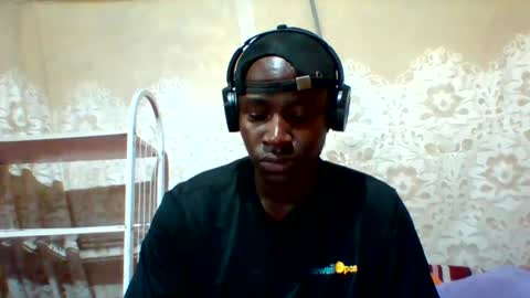 Snapshot of mclntz_bbc chatting on 02.21.25 mclntz_bbc online show from 02.21.25