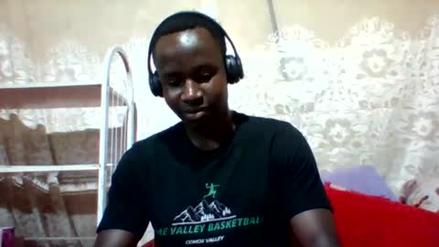 Snapshot of mclntz_bbc chatting on 02.25.25 mclntz_bbc online show from 02.25.25