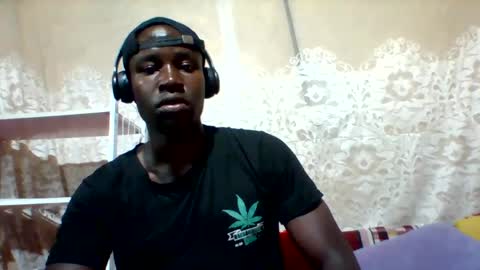 Snapshot of mclntz_bbc chatting on 03.06.25 mclntz_bbc online show from 03.06.25