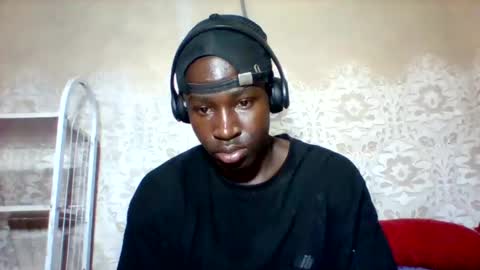 Snapshot of mclntz_bbc chatting on 03.09.25 mclntz_bbc online show from 03.09.25