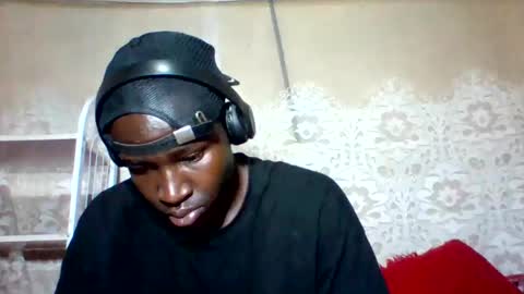 Snapshot of mclntz_bbc chatting on 03.10.25 mclntz_bbc online show from 03.10.25