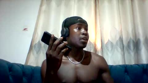 Snapshot of mclntz_bbc chatting on 09.28.25 mclntz_bbc online show from 09.28.25