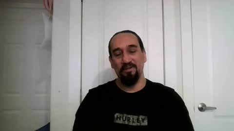 Snapshot of mclovins77 chatting on 04.28.26 mclovins77 online show from 04.28.26